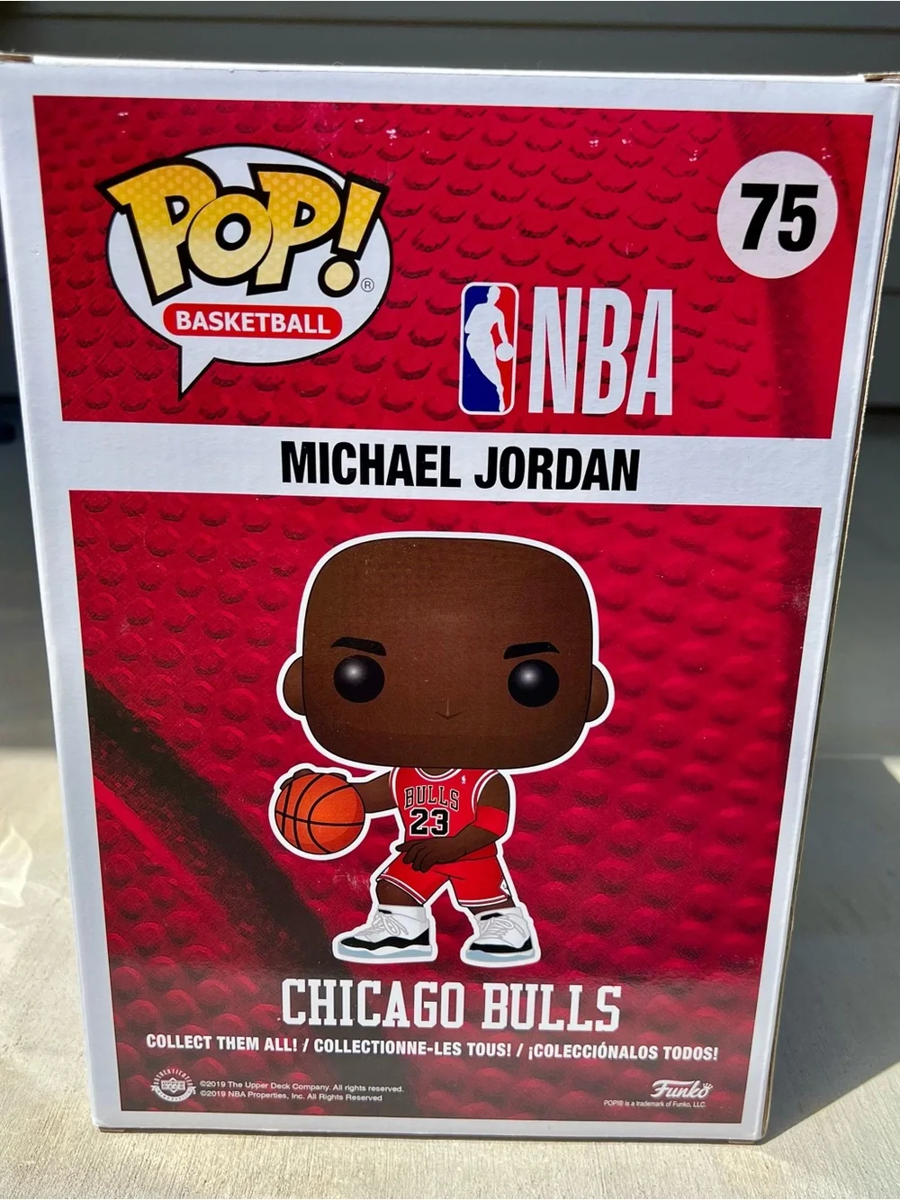 Funko Pop! NBA Basketball Chicago Bulls Michael Jordan #75 (10-Inch Jumbo Vinyl